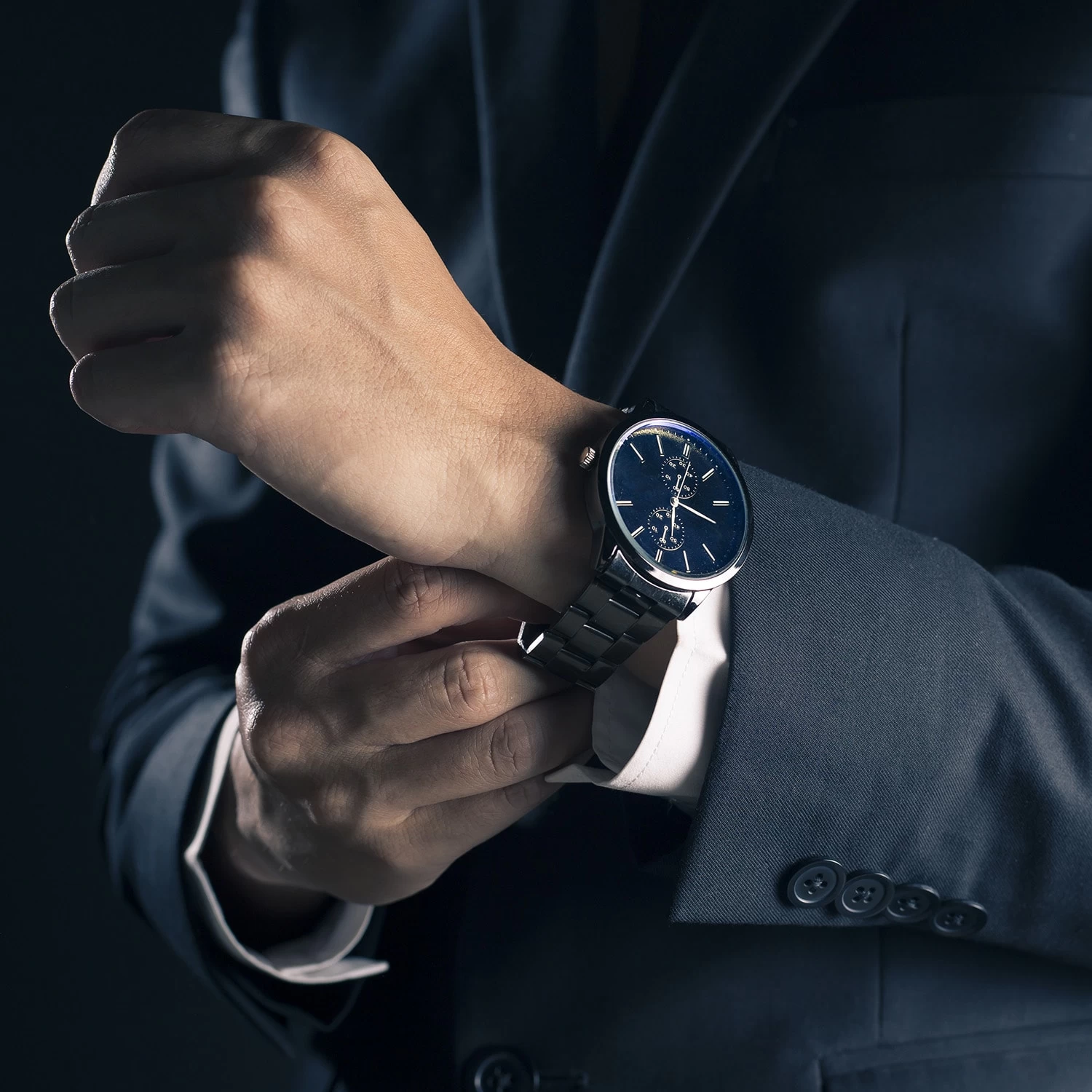 Klingenthal Uhrenbeweger Rechts-Links-Lauf Bis 2200U/d 12 Uhren RGB-LED Touch Abschließbar 4 Klingenthal Uhrenbeweger Rechts-Links-Lauf Bis 2200U/d 12 Uhren RGB-LED Touch Abschließbar – Bild 2